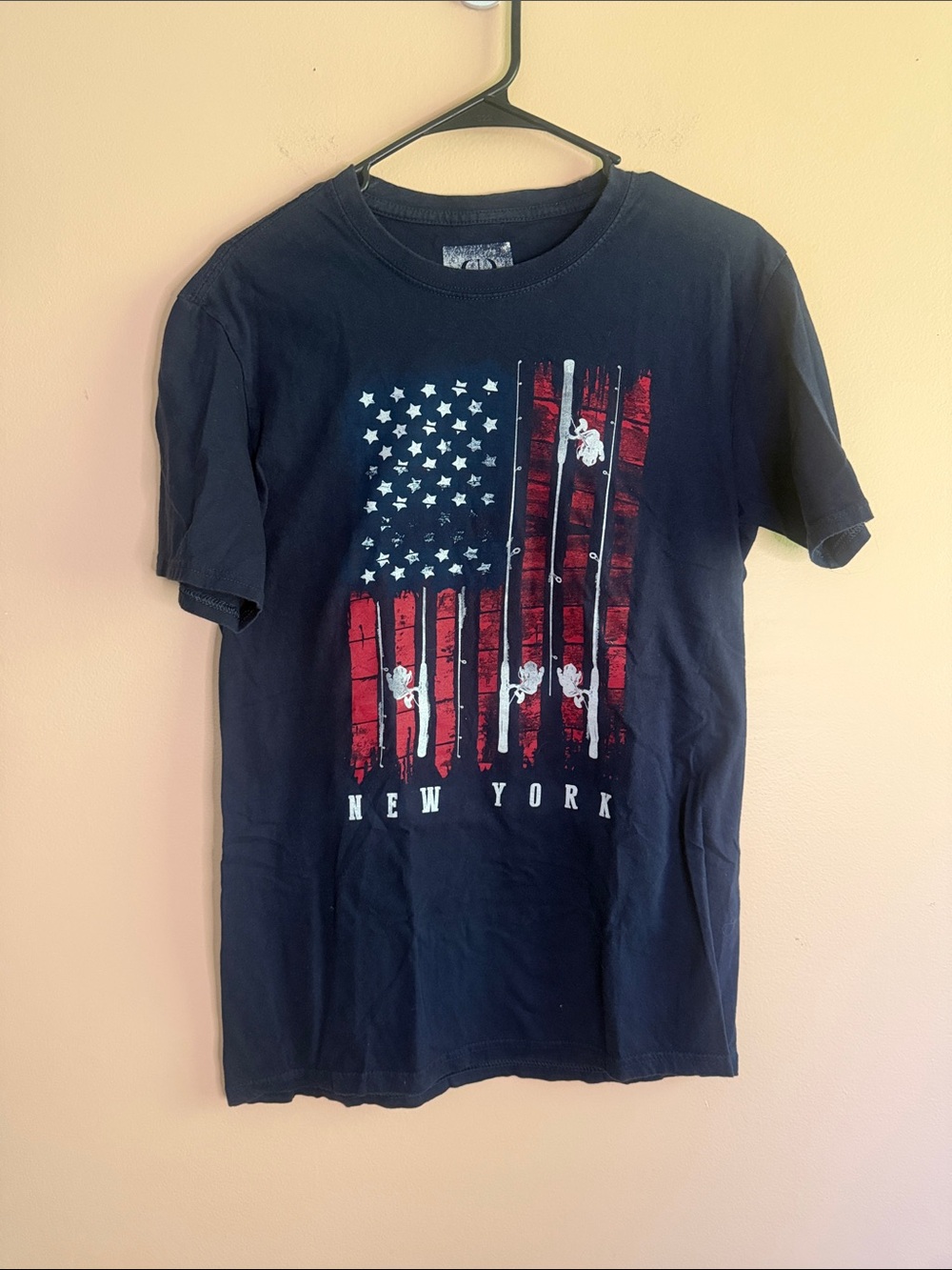 Robin Ruth Black Tee with Red & White New York Flag Graphic